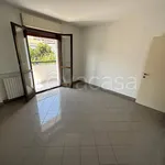 Affitto 3 camera appartamento di 94 m² in Pescara