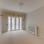 Rent 4 bedroom house in South East England