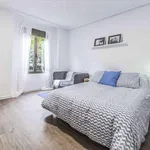 Rent 4 bedroom apartment in Valencia