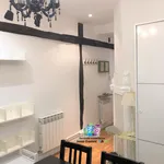 Rent 2 bedroom apartment of 85 m² in Vitoria-Gasteiz