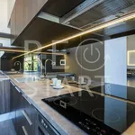 Rent 3 bedroom apartment of 240 m² in Ιστορικό Κέντρο