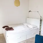 Miete 2 Schlafzimmer wohnung von 30 m² in Bonn