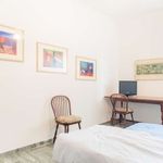 Rent a room of 120 m² in Roma