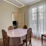 Rent 4 bedroom apartment of 52 m² in Paris