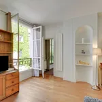 Appartement de 753 m² avec 1 chambre(s) en location à Paris