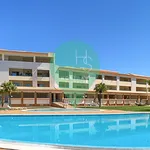 Rent 2 bedroom apartment of 137 m² in Quarteira