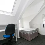 Rent 4 bedroom house in Leeds