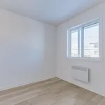 Appartement de 1097 m² avec 4 chambre(s) en location à Sherbrooke