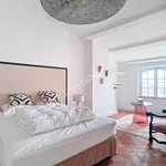 Maison de 200 m² avec 6 chambre(s) en location à MARTIGUES