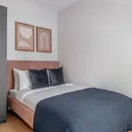 Rent 4 bedroom apartment of 60 m² in Madrid