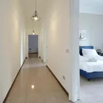 Rent 3 bedroom apartment in Milan