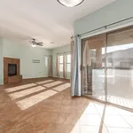 Rent 2 bedroom apartment of 130 m² in Maricopa