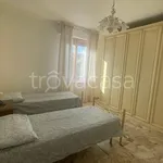 Rent 4 bedroom apartment of 92 m² in Castelraimondo