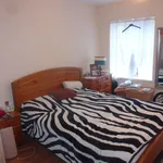 Rent 2 bedroom flat in Wales