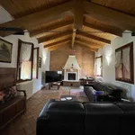 Rent 5 bedroom house of 258 m² in Vigarano Mainarda