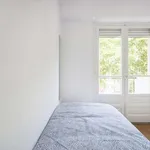 Rent a room in lisbon