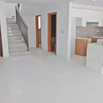 Rent 3 bedroom house of 160 m² in Dubai