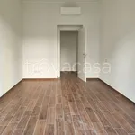 Rent 3 bedroom apartment of 128 m² in Milano