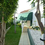 Rent 2 bedroom house of 350 m² in Marbella