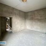 Affitto 5 camera appartamento di 130 m² in Naples