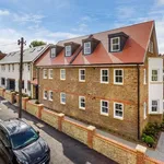 Rent 2 bedroom flat in Reigate and Banstead