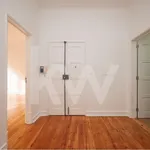 Rent 4 bedroom apartment of 116 m² in Lisbon