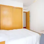 Rent a room in lisbon