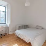 Rent a room of 110 m² in lisbon