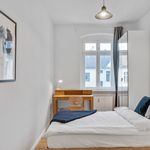 Miete 4 Schlafzimmer wohnung von 11 m² in Berlin