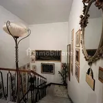 Rent 4 bedroom apartment of 158 m² in Modena