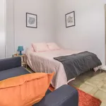 Rent 5 bedroom apartment in Valencia