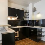 Appartement de 495 m² avec 1 chambre(s) en location à Paris