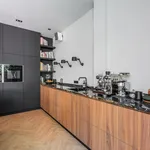 Huur 6 slaapkamer appartement van 220 m² in Willemspark