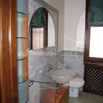 Rent 5 bedroom apartment of 250 m² in Bologna