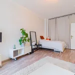 Rent 1 bedroom apartment of 43 m² in Berlin