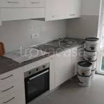 Rent 4 bedroom apartment of 80 m² in Rovegno