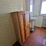 Rent a room of 110 m² in Modena