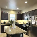 Rent 3 bedroom apartment in Oceanside