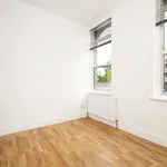 Rent 2 bedroom flat in London