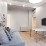 Rent 2 bedroom apartment of 70 m² in milan