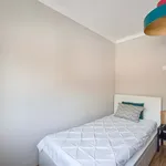 Rent a room of 100 m² in Lisboa