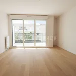 Rent 1 bedroom apartment of 45 m² in Suresnes