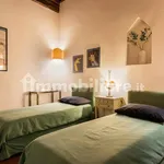 Rent 1 bedroom apartment of 30 m² in Florence