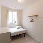 Rent 2 bedroom apartment of 60 m² in barcelona