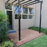 Rent 1 bedroom apartment in Johannesburg