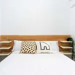 Rent a room of 150 m² in Valencia