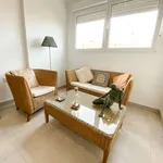 Rent a room of 80 m² in valencia