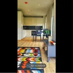 Rent 2 bedroom flat in North West England