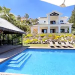 Rent 6 bedroom house of 1490 m² in Marbella