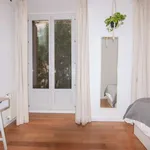 Rent a room of 220 m² in madrid